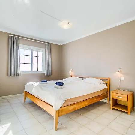 Villa 108-villa, 2 Minutes Walk To The Beach, Heated Pool