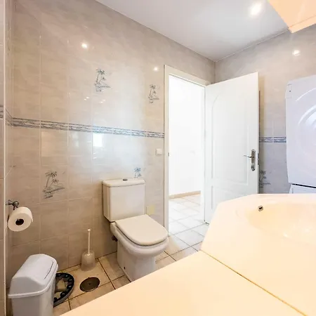 108-villa, 2 Minutes Walk To The Beach, Heated Pool Malaga