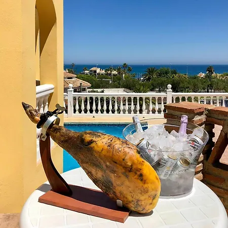 108-villa, 2 Minutes Walk To The Beach, Heated Pool *